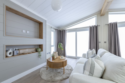 Holiday-Lodge-Contemporary-2